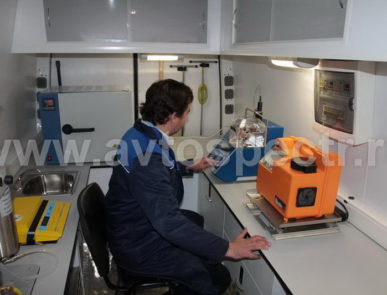 Мобильная лаборатория нефтепродуктов VW Crafter